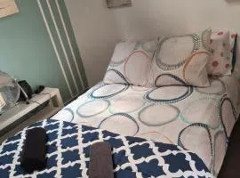 STUDIO COSY climatisé 5 mn de la gare