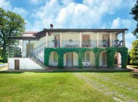 Apartment in Marche near Lame Rosse