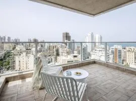 Netanya Seaside High-Rise Apartment with Mamad by Sea N Rent