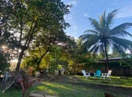 Tropical Camas hostel