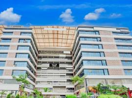 Super Hotel O Naroda GIDC Formerly Yuvraj, ξενοδοχείο κοντά στο Διεθνές Αεροδρόμιο Sardar Vallabhbhai Patel - AMD, Αχμενταμπάντ
