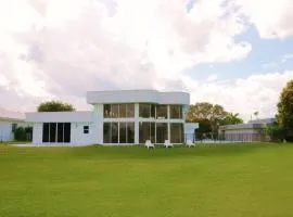 The Monochrome Villa