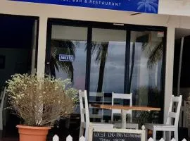 Hotel room, West End, Beach access, Triple