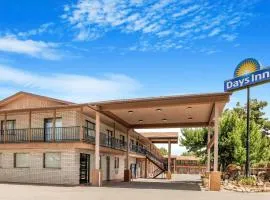 Days Inn by Wyndham Cortez