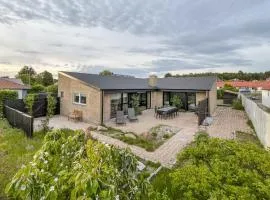 5 Bedroom Awesome Home In Ebeltoft