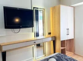 The Reina Hotel