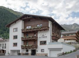 Beim Kathrein - inklusive SILVRETTA Card Premium, hotel in Galtür