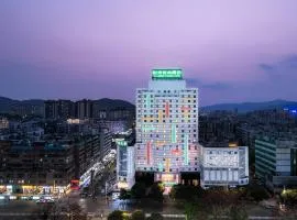 Shanshui Trends Hotel Zhaoqing Sports Center Qixingyan Scenic Area Branch