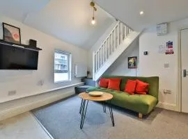 Modern 1-Bed Flat near Cardiff City Centre