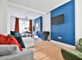 Charming 3 Bed Home Near Caerphilly Castle