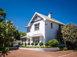 Whispering Oaks Guest House, hotell sihtkohas George