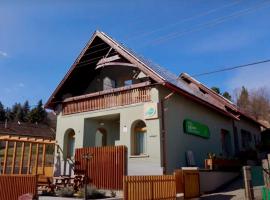 Bagoly-kő Panzi&oacute; - M&aacute;tra T&uacute;rak&ouml;zpont, accommodation in Par&aacute;dsasv&aacute;r