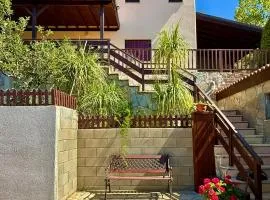 Apokas Country House