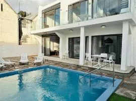 Comfortable House in Trou-aux-Biches with Terrace