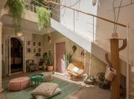 Riad Dar Vevé - Design, style & relax in Dar el Bacha