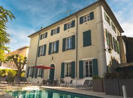 les jardins de la fontaine, hotel con alberca en Al&egrave;s