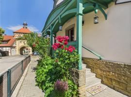 Villa Rose Neu renoviert und voll ausgestattet, hotel s vířivkou v destinaci Königsberg in Bayern