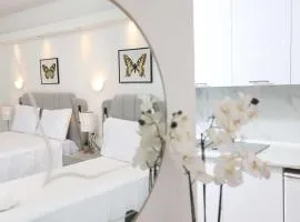 Billy's Luxury Suites - 2 by Booking Kottas - Kriopigi