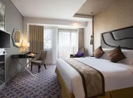 Nemuru Grand Bellevue Radio Dalam