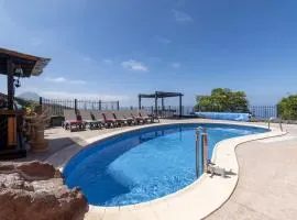 Villa El Mirador 6 Bedrooms