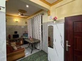 Cozy Prime Private Service Apartment in Bangalore