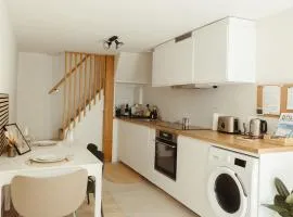 "La Maisonnette" Cozy tiny house close to Montreux