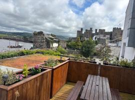 Compton House 1, hotel en Conwy