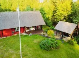 Niiduliiva Holiday Home
