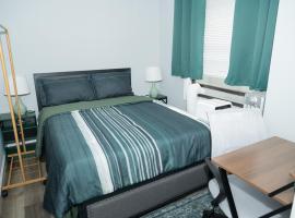 Emerald2 Room at Brighton Beach 2Min Walk to Ocean & Subway Chic Stay, hotel in Brooklyn