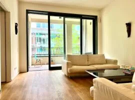 Berlin -Central-Mitte Light Filled 2BD
