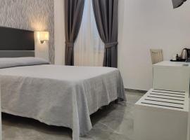 Hotel Porto Di Roma, hotel v destinaci Civitavecchia