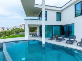 Luxury Villa 45