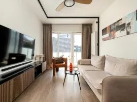 Prestiżowe Apartamenty z Widokiem na Rzekę i Parkingiem by Renters Prestige
