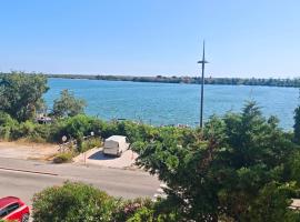 L'anse duRhône, hôtel à Port-Saint-Louis-du-Rhône