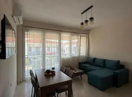Luxury Apartment - 150m from the sea