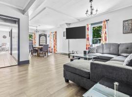 Spacious 4BR 1BA close to the Falls, vila v destinaci Niagara Falls