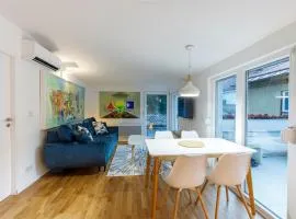 New Luxury Stay in Old Town with free Garage