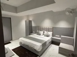 Hotel Pristine