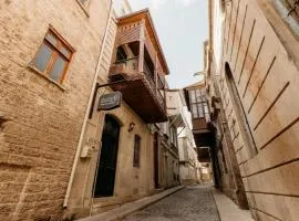 Sazeli Old Baku Hotel