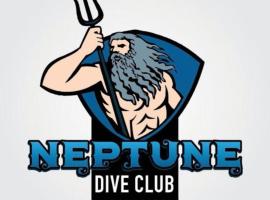 Neptune Dive Club, barco en Kaş
