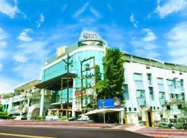 Power Onn Grand Cuttack Residency, hotell i Cuttack