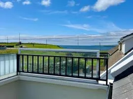 Luxury Oceanside Getaway