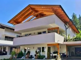 Elke`s Ötztal Apartments - Nahe Therme, herzlich, stilvoll, aussichtsreich