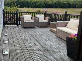 Number 28 Dornoch Firth Caravan Park, aldeamento turístico em Dornoch