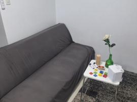 SMDC TAGAYTAY WITH TAAL view, aparthotel di Sampong