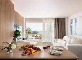 1BD SV Beach Condo with Pool โรงแรมในเอเธนส์