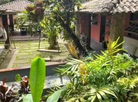 Hospedagem Majestade