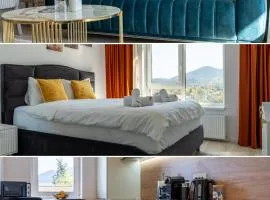 MoHost Noua 3 - Premium Escape with Balcony Views