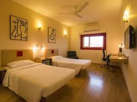 Hotel Zed -Near IGI-Airport-Terminal-3