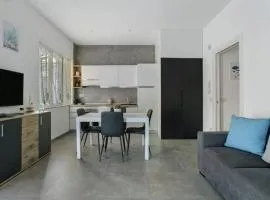 Apartment 50 m from the Sea and Private Parking